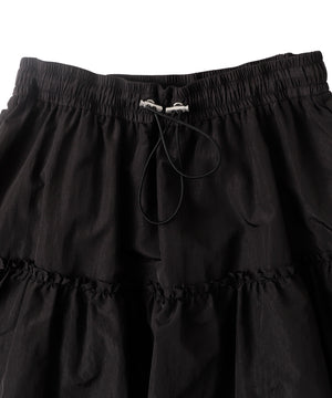 ナイロンティアードロングスカート