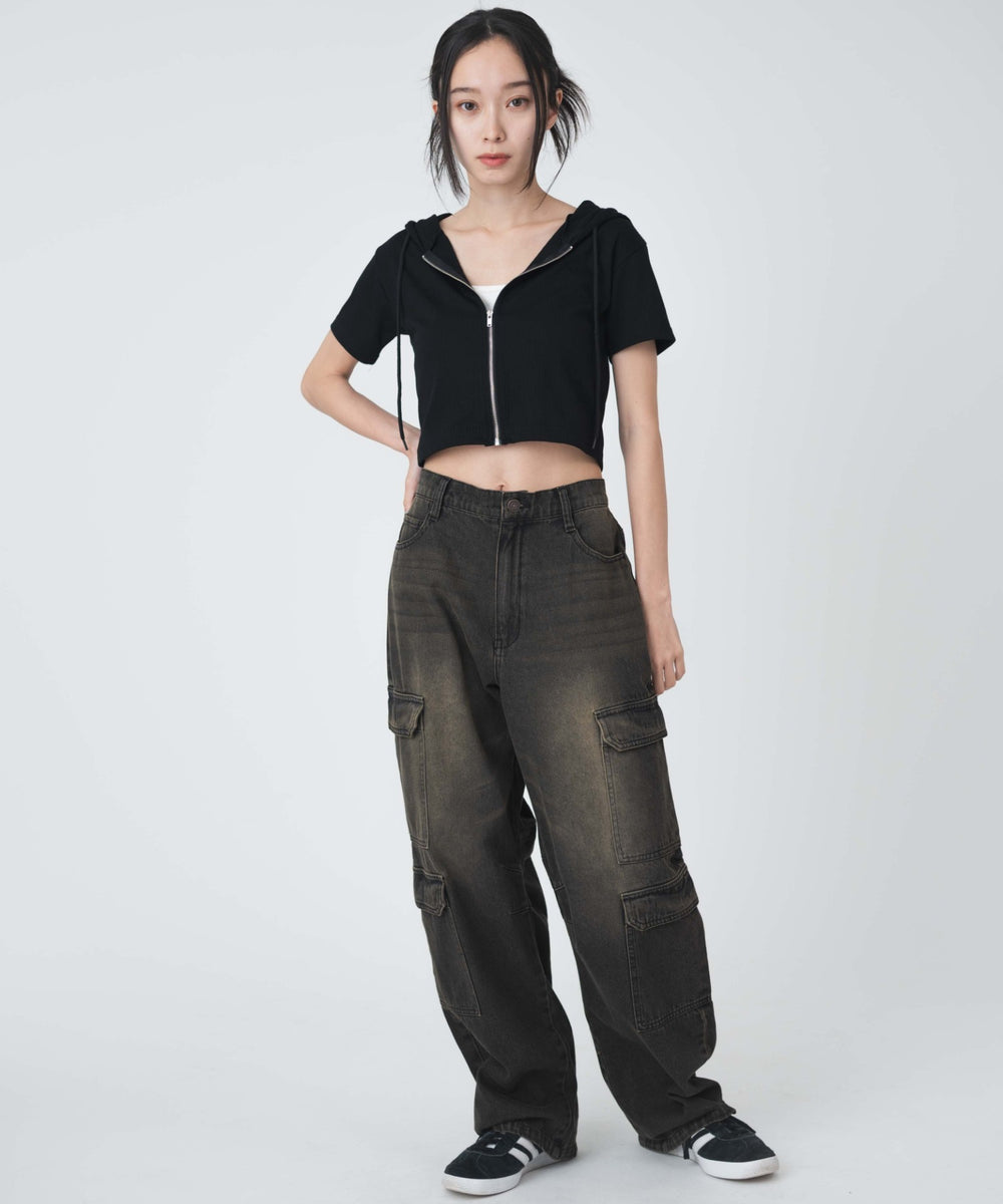 ブラック　モデル:161cm M着用