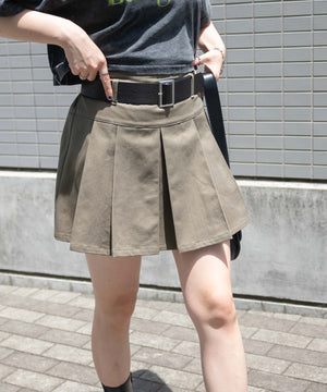 カーキ　モデル:155cm F着用