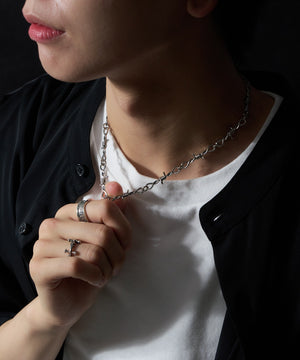 有刺鉄線チェーン（柄4）