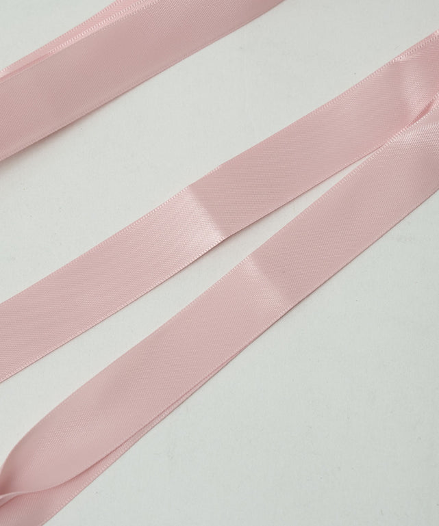 サテンシューレース