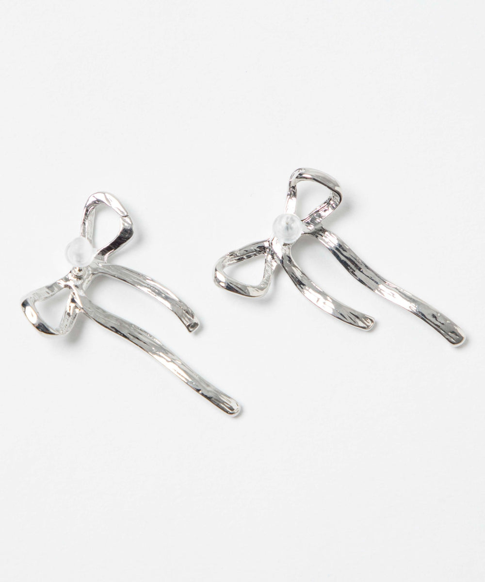 Lメタルリボンピアス