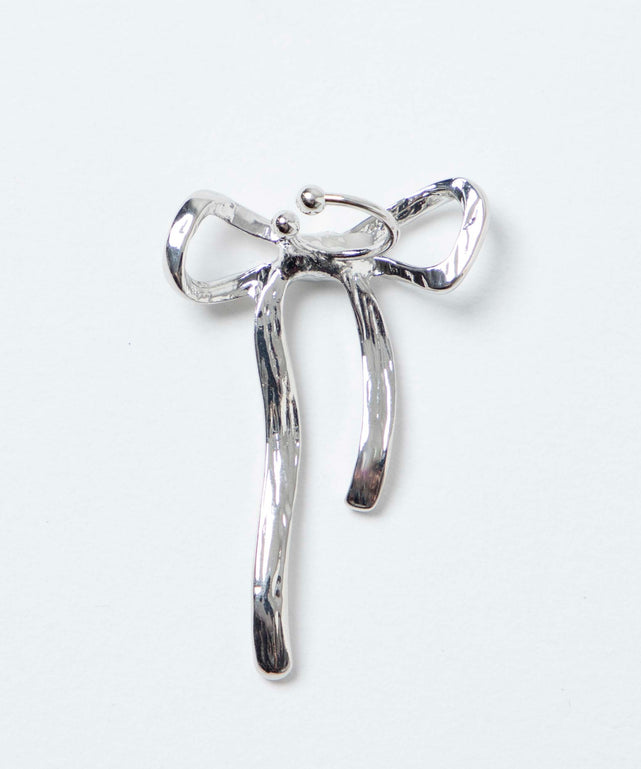 Lメタルリボンイヤカフ