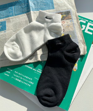 ニュアンスロゴ刺繍ショートソックス