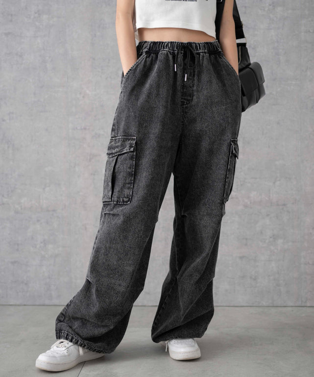 グレー(ブラックケミカル）　モデル:161cm M着用