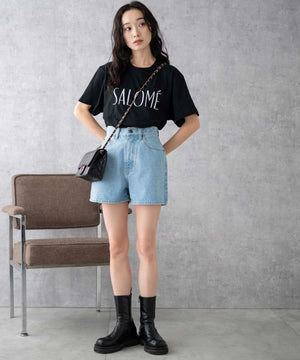 デニム淡色(インディゴ淡)　モデル:161cm M着用