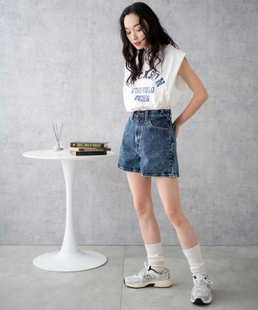 デニム中濃加工色(インディゴケミカル)　モデル:161cm M着用