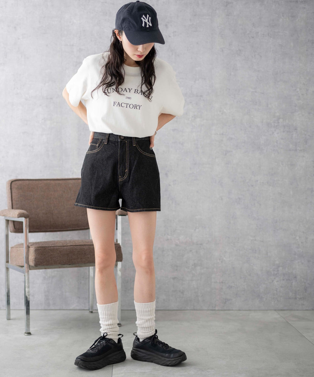 ブラック(ブラック濃)　モデル:161cm M着用