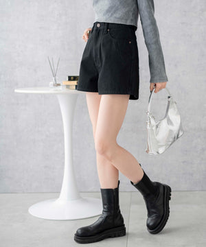 カツラギブラック　モデル:161cm M着用