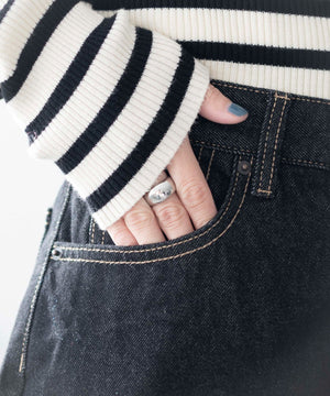 ブラック(ブラック濃)　モデル:161cm M着用