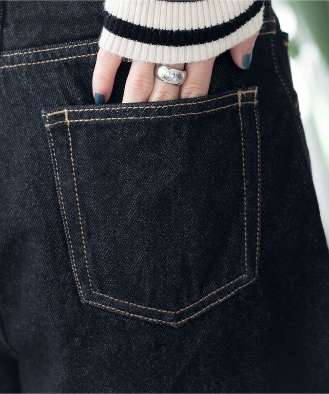 ブラック(ブラック濃)　モデル:161cm M着用