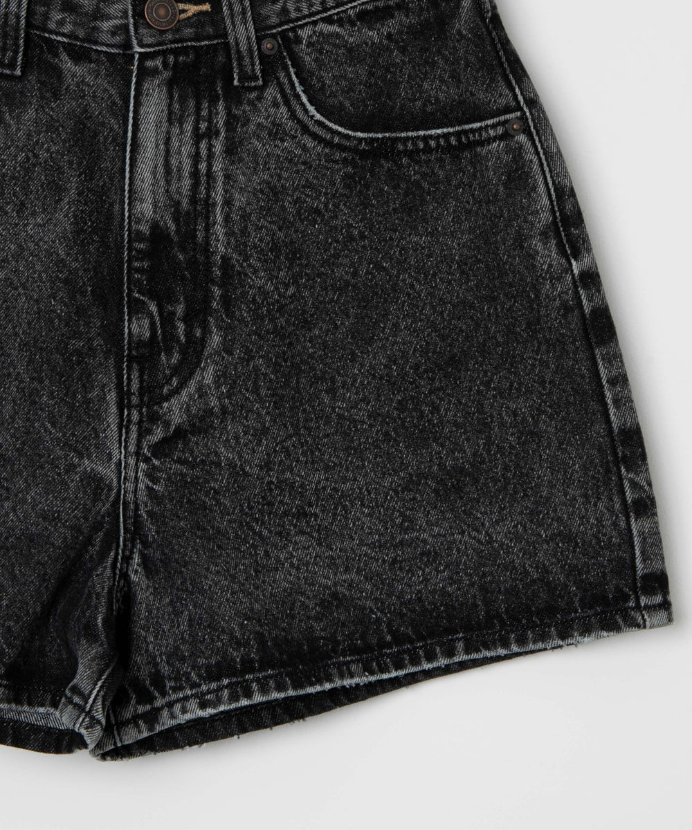 台形デニムショートパンツ