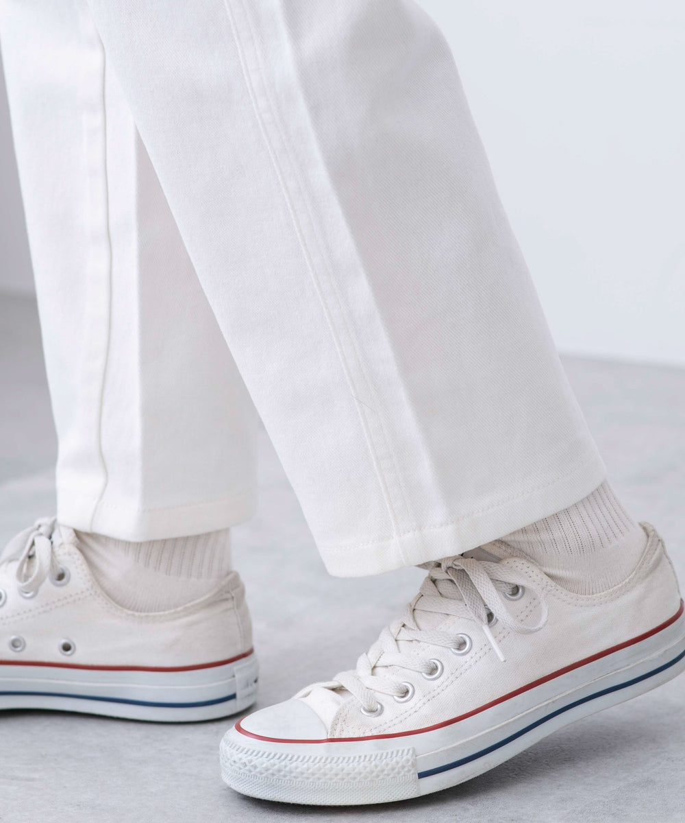 ホワイト　モデル:163cm M着用