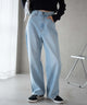 ストレートデニムパンツ/デニム淡色(インディゴ淡)　モデル:161cm M着用