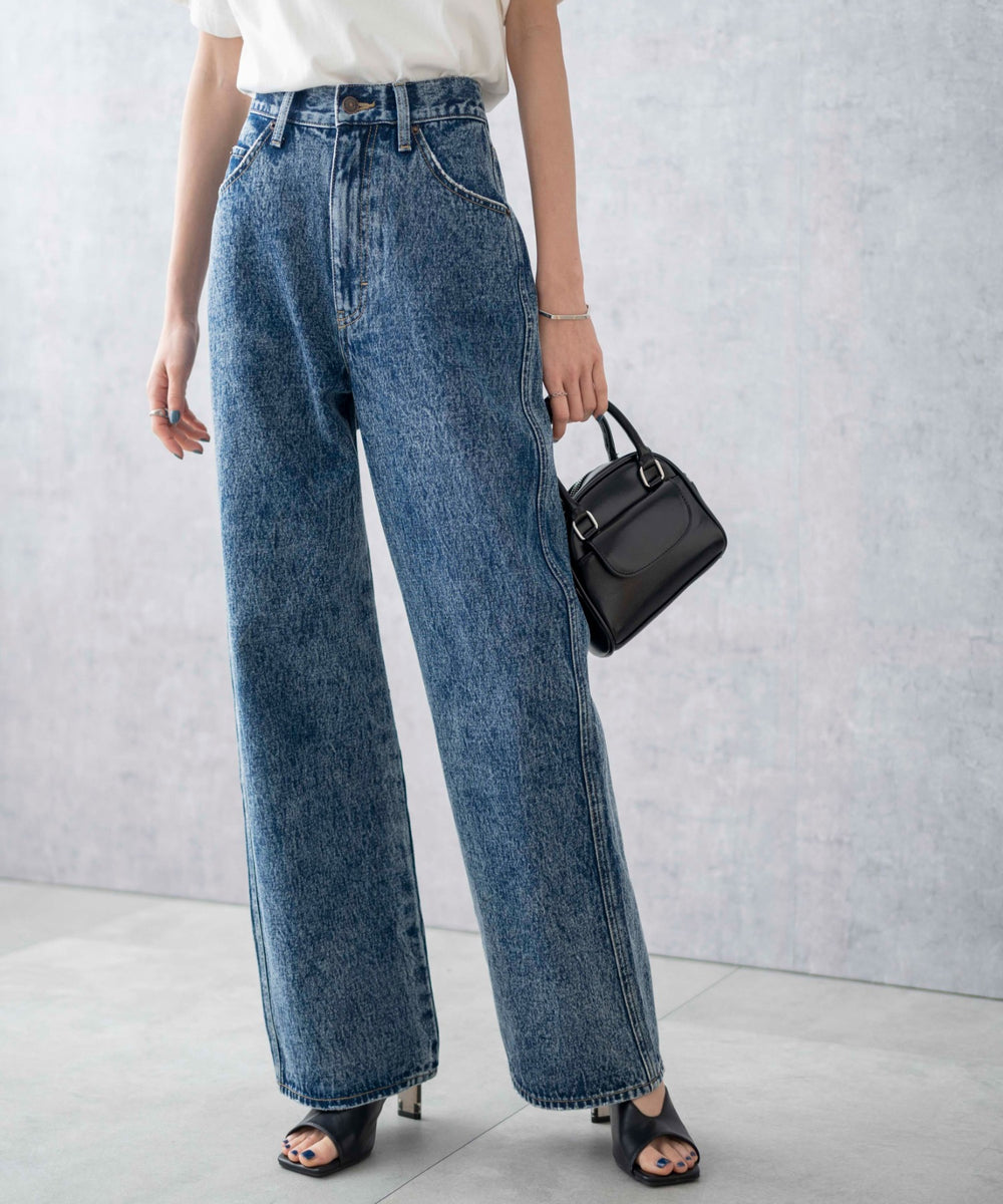 デニム中濃加工色(インディゴケミカル)　モデル:161cm M着用