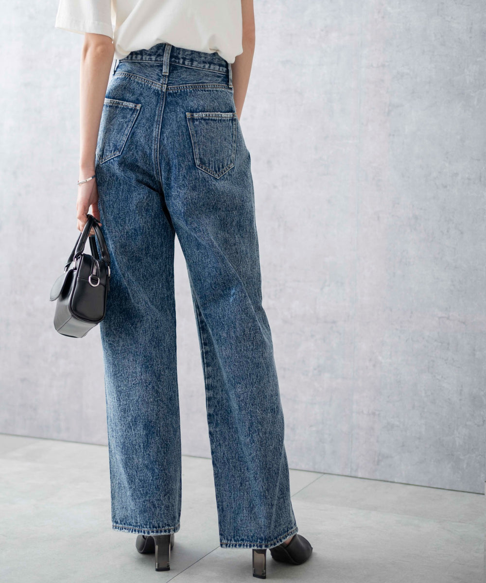 デニム中濃加工色(インディゴケミカル)　モデル:161cm M着用