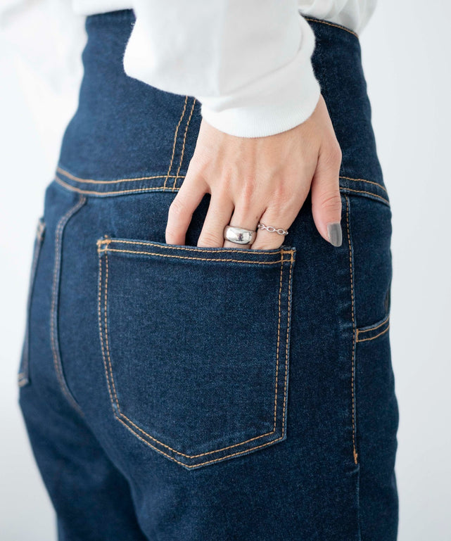 デニム濃色　モデル:161cm M着用