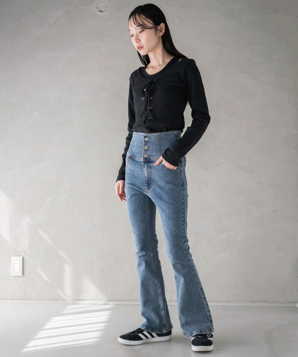 デニム中濃加工色　モデル:161cm M着用