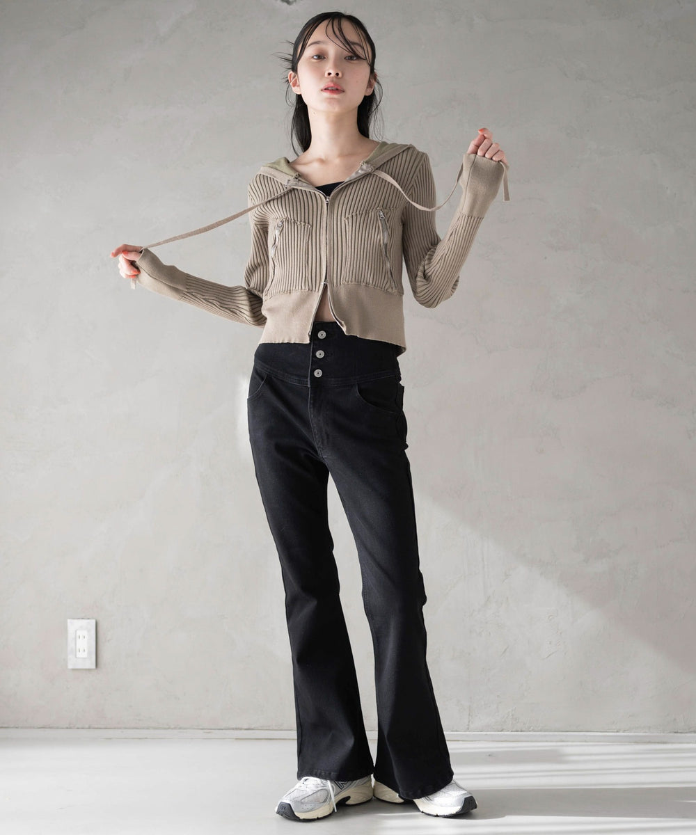 ブラック　モデル:161cm M着用