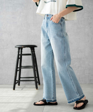 デニム淡色　モデル:161cm M着用