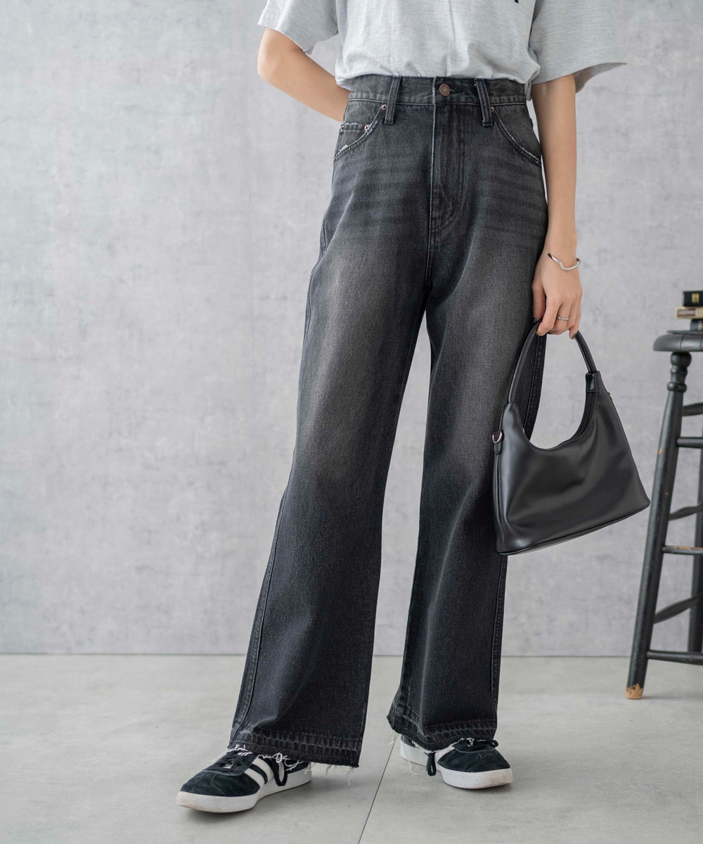 ブラック中濃色　モデル:161cm M着用