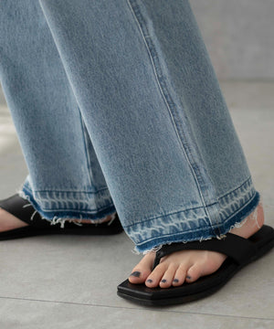 デニム淡色　モデル:161cm M着用