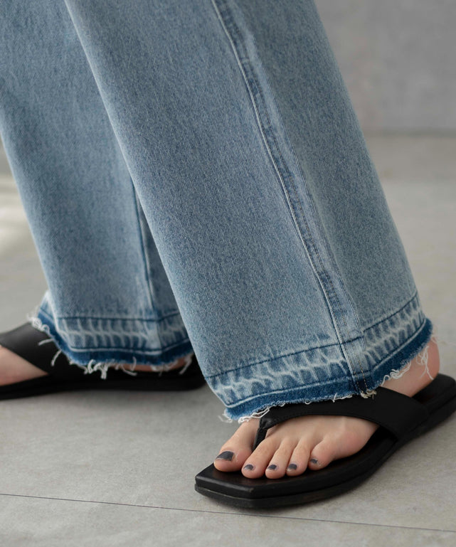 デニム淡色　モデル:161cm M着用