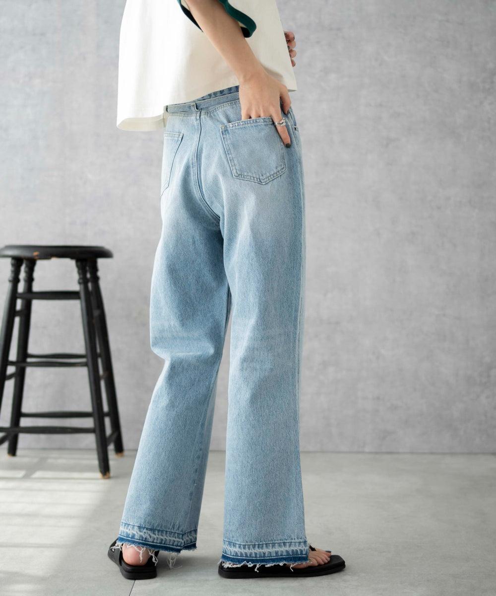 デニム淡色　モデル:161cm M着用