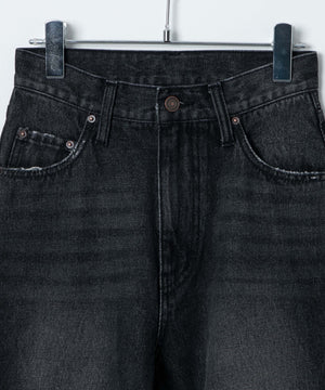 セミフレアデニムパンツ