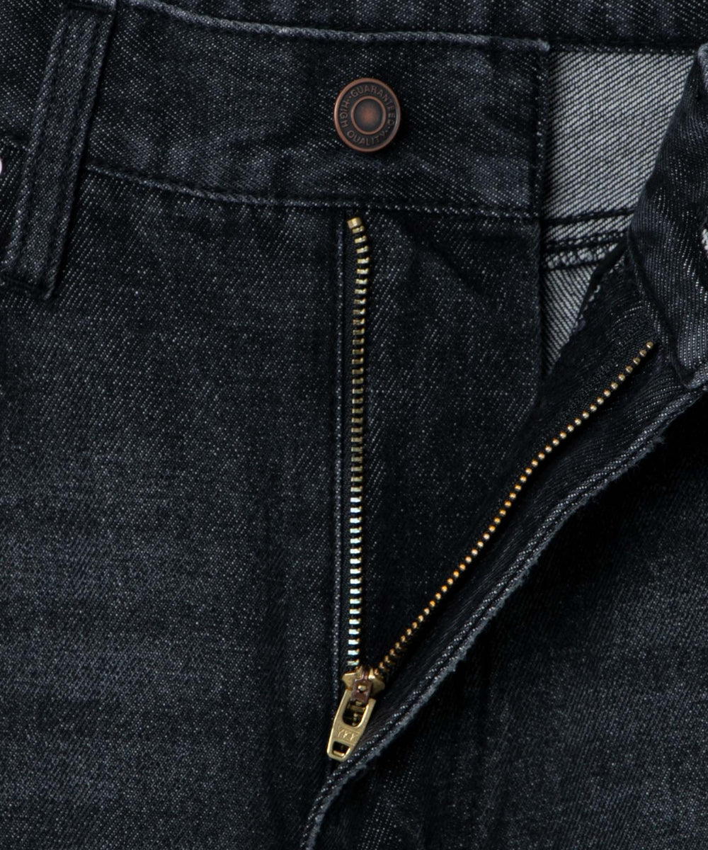 セミフレアデニムパンツ