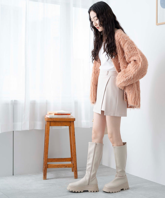 ホワイトアイボリー　モデル:163cm F着用