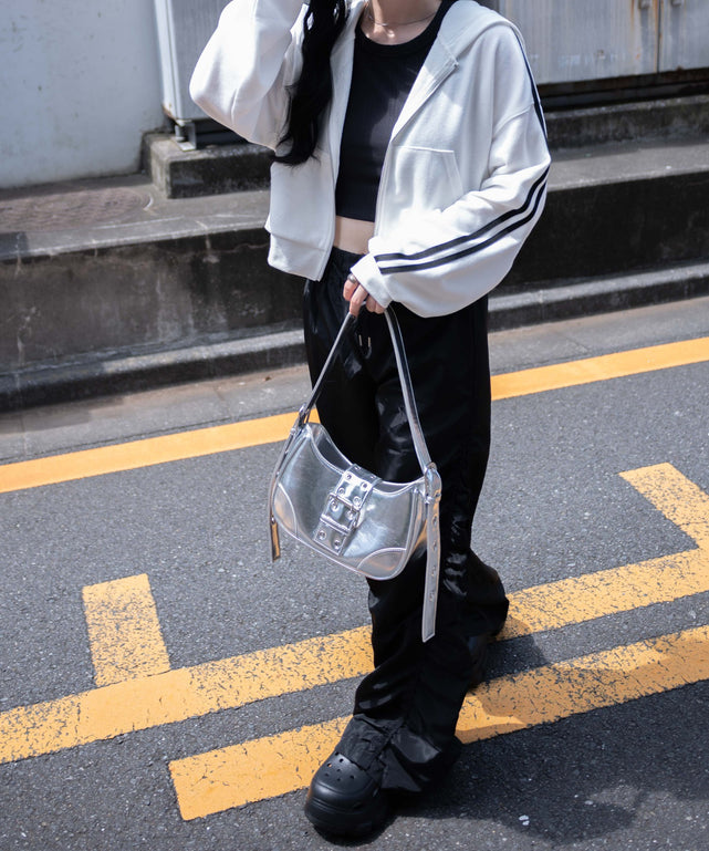 ホワイトその他　モデル:155cm F着用