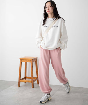 Lピンク　モデル:161cm M着用