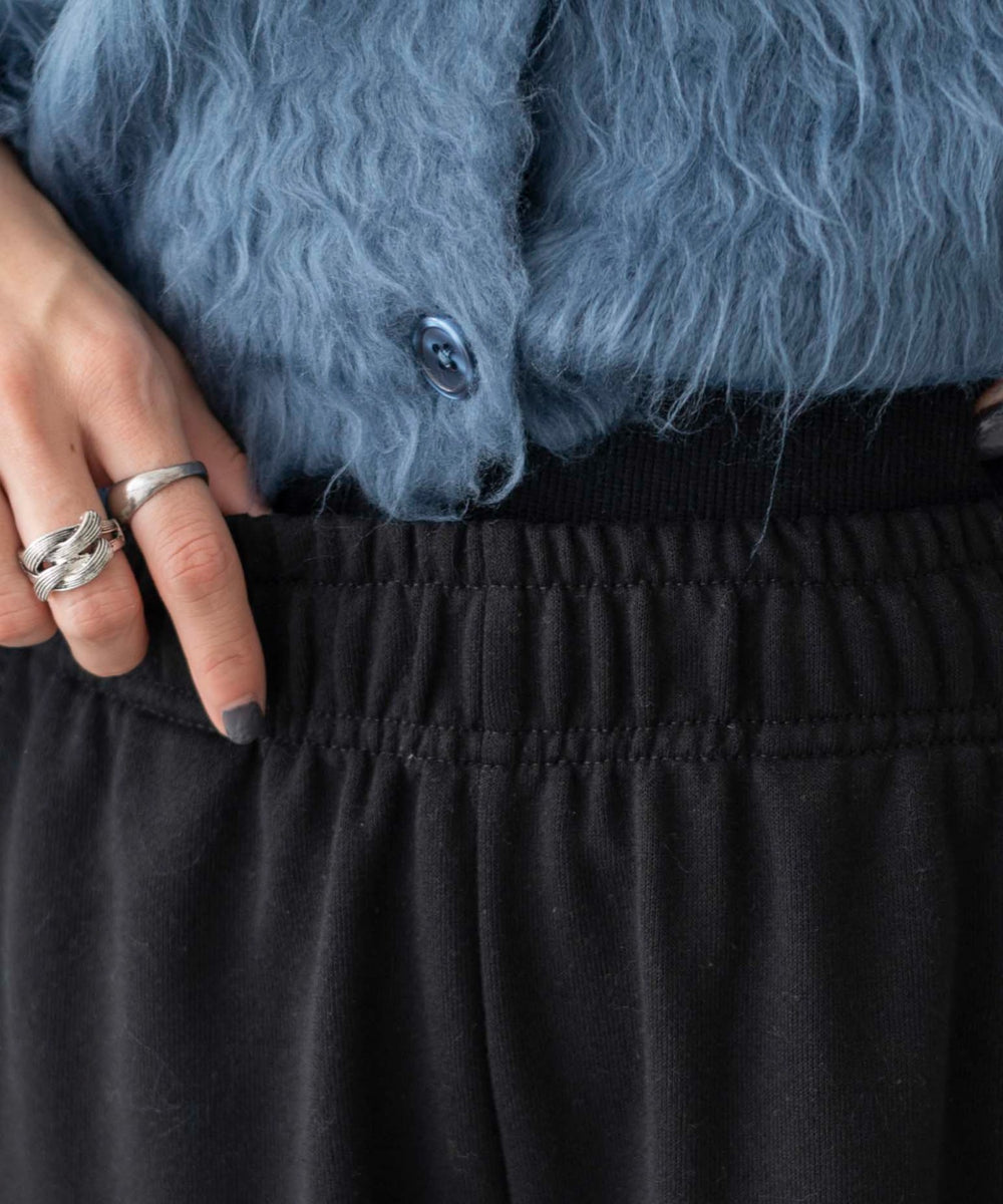 ブラック　モデル:161cm M着用