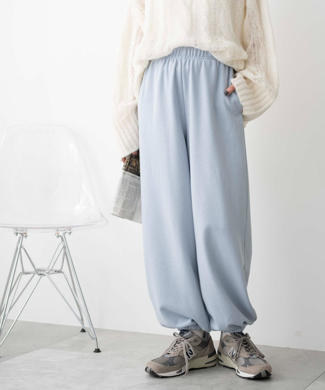 サックス　モデル:161cm M着用