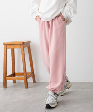 Lピンク　モデル:161cm M着用