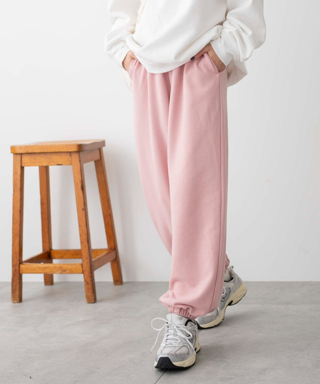 Lピンク　モデル:161cm M着用