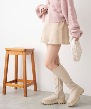 ベージュ　モデル:161cm F着用