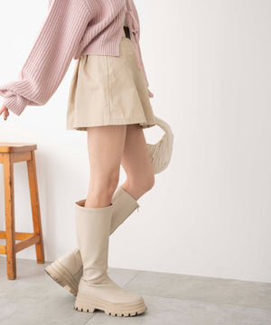 ベージュ　モデル:161cm F着用