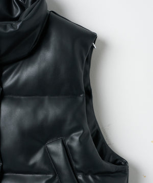 合皮パディングショートベスト