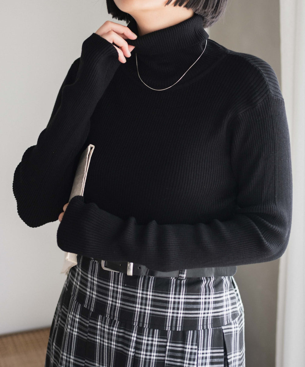 ブラック　モデル:155cm M着用