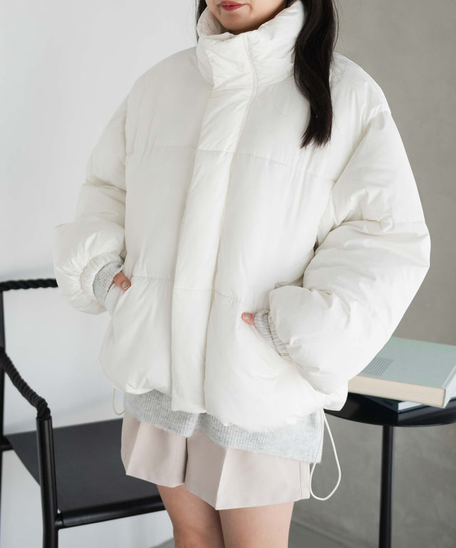 ホワイト 　モデル:155cm M着用