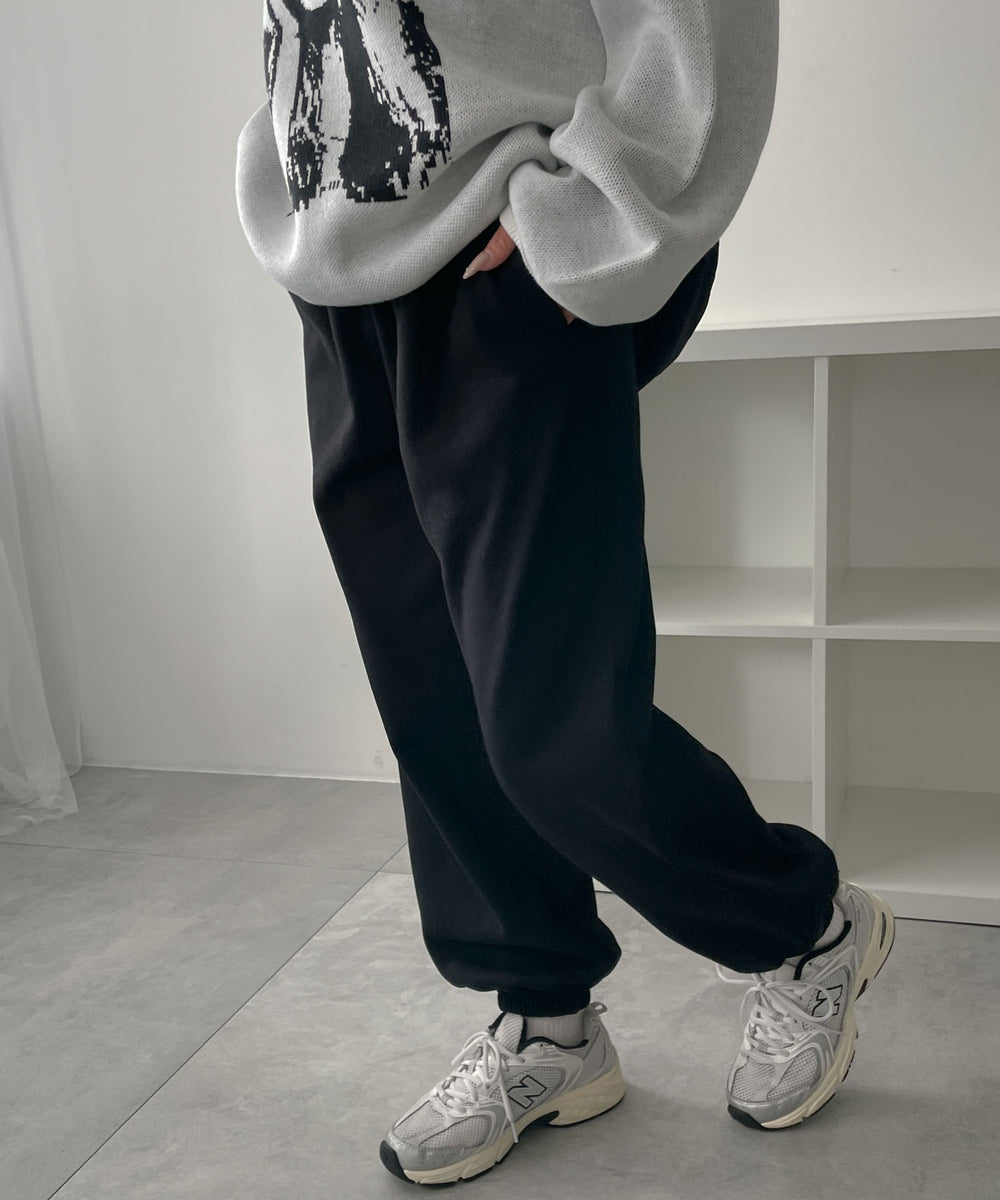 ブラック　モデル:155cm M着用