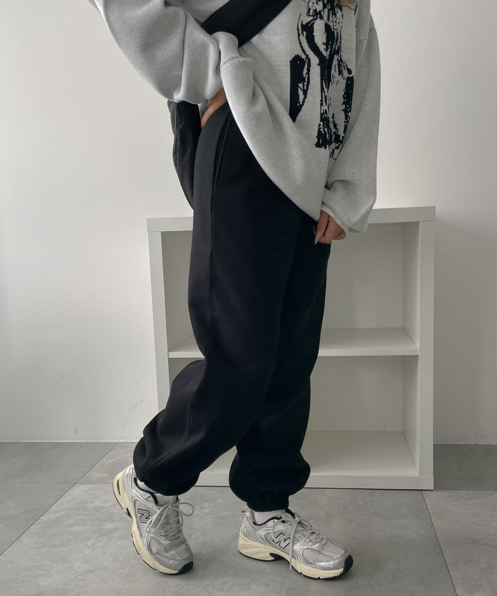 ブラック　モデル:155cm M着用