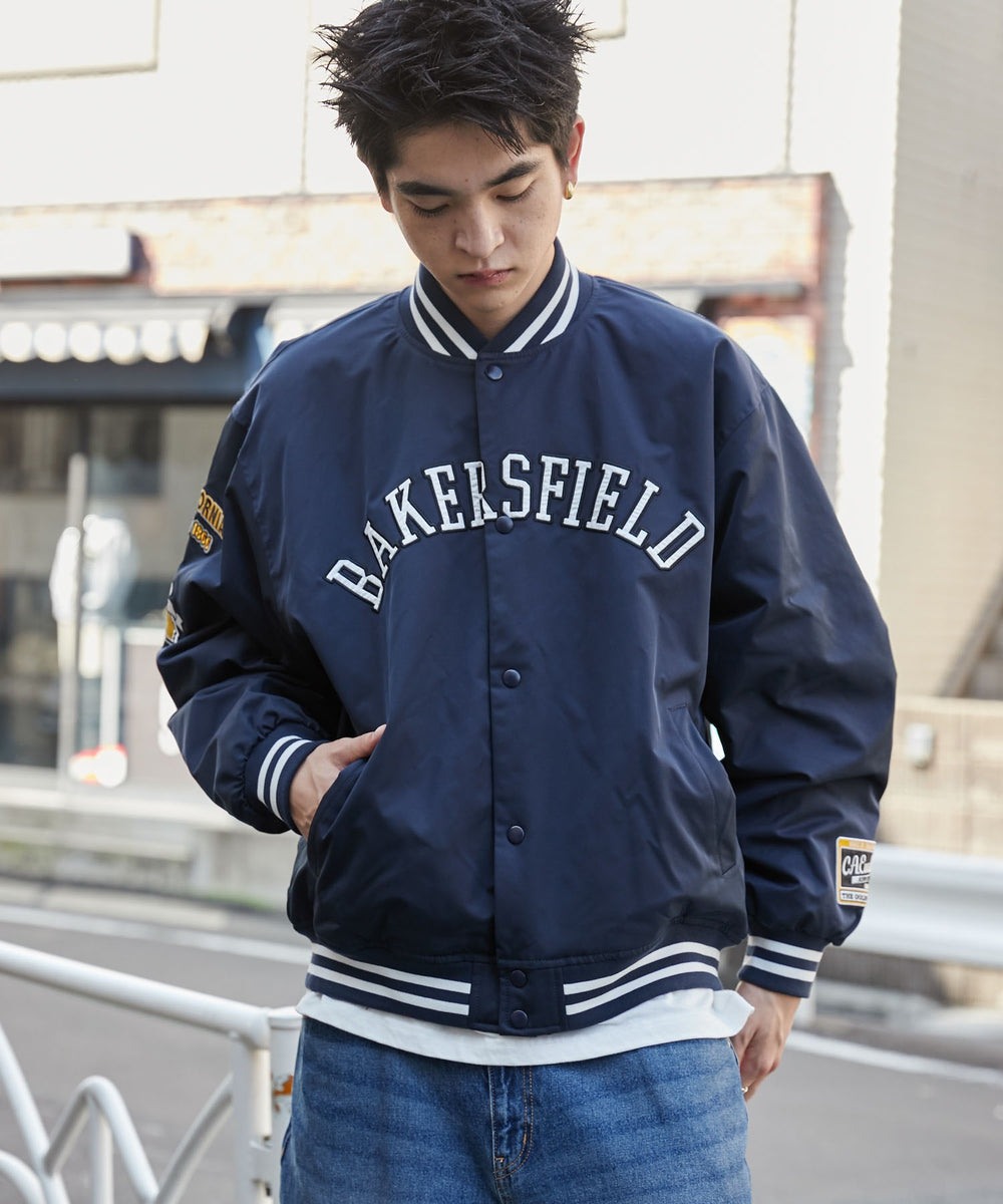 ネイビー　モデル:180cm L着用