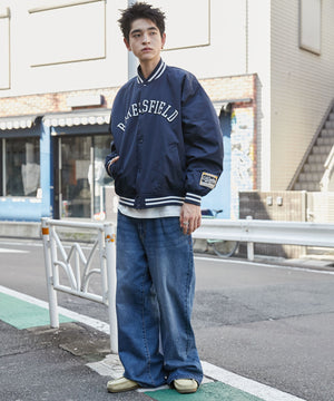 ネイビー　モデル:180cm L着用