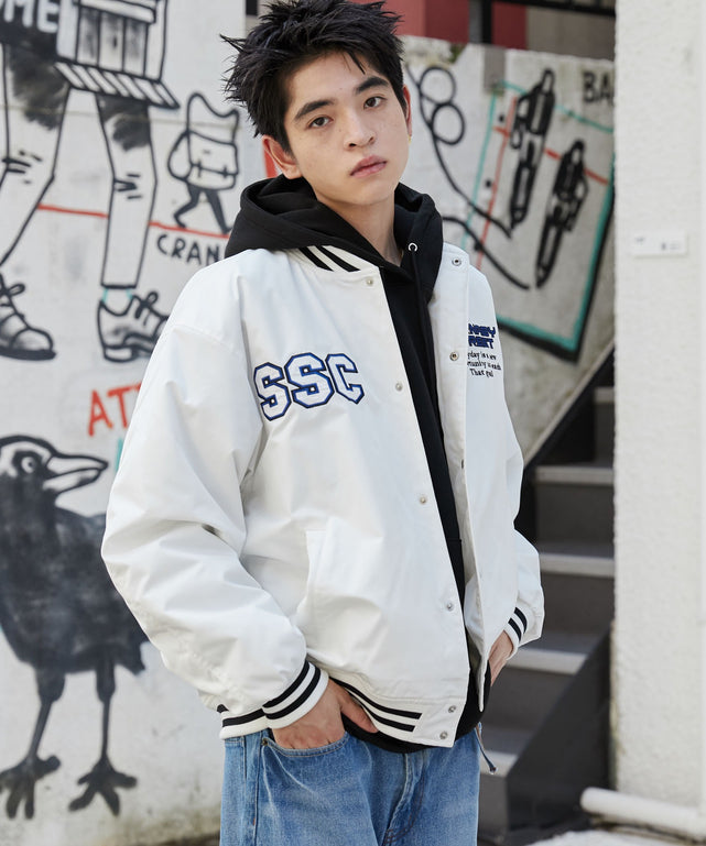 ホワイト 　モデル:180cm L着用