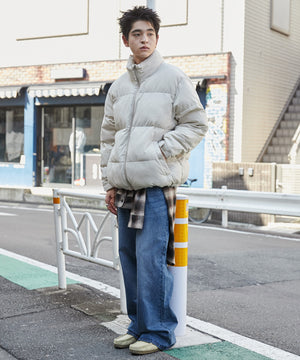 Lベージュ モデル：180cm L着用