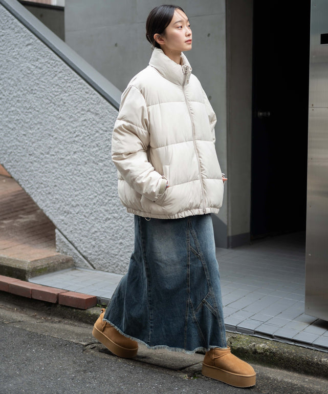 Lベージュ モデル：161cm S着用