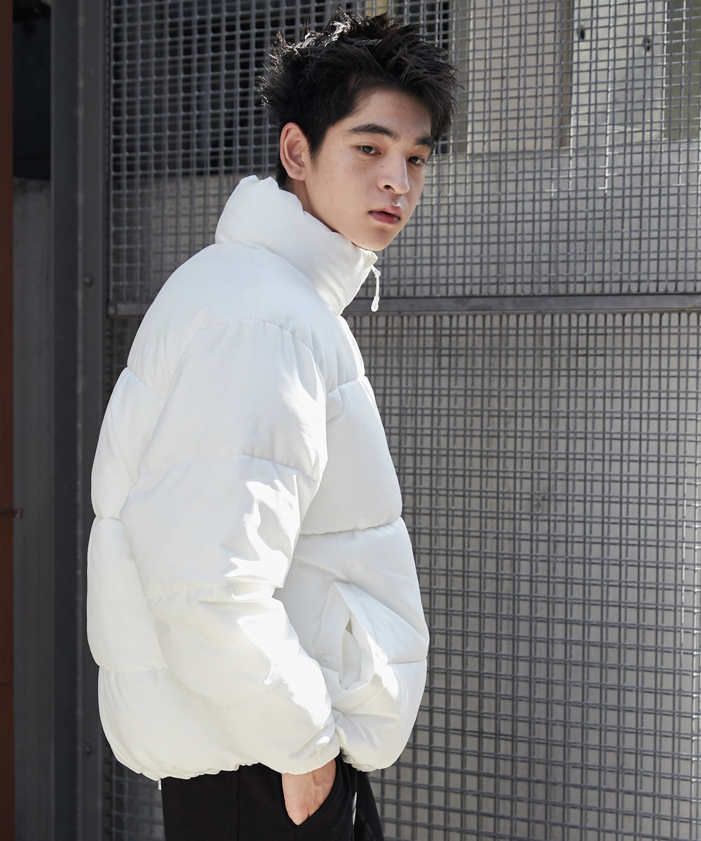 ホワイト モデル：180cm L着用